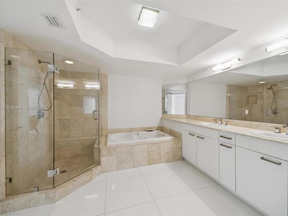 21055 Yacht Club Dr 3101, Aventura FL 33180