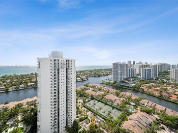 21055 Yacht Club Dr