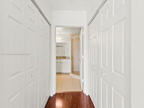 3001 NE 185th St 121, Aventura FL 33180