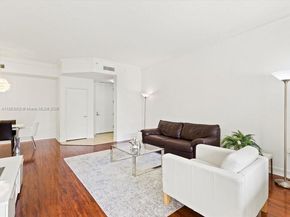 3001 NE 185th St 121, Aventura FL 33180