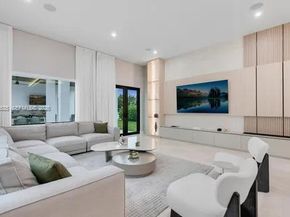 80 NW 129th Ave, Miami FL 33182