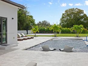 80 NW 129th Ave, Miami FL 33182
