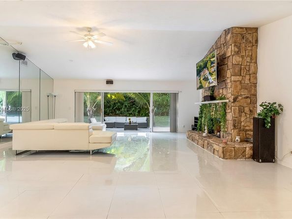 2451 SW 23rd Cranbrook Drive, Boynton Beach FL 33436