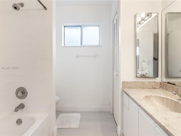 2451 SW 23rd Cranbrook Drive, Boynton Beach FL 33436