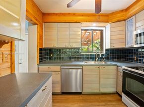 156 Glendale Dr, Miami Springs FL 33166