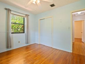156 Glendale Dr, Miami Springs FL 33166