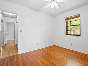 156 Glendale Dr, Miami Springs FL 33166