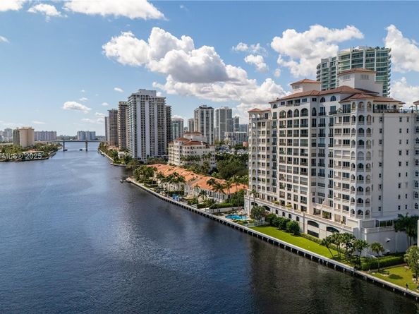20165 NE 39th Pl 303 & 204, Aventura FL 33180