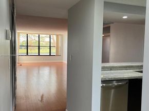 2767 S Carambola Cir S 201, Coconut Creek FL 33066