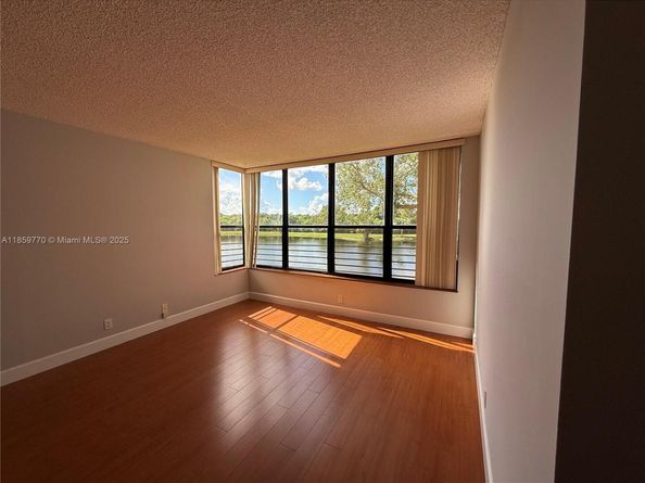 2767 S Carambola Cir S 201, Coconut Creek FL 33066