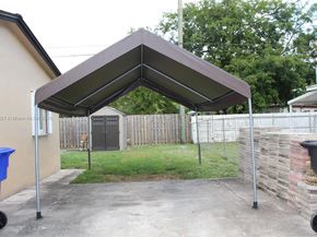 1715 N 59th Ave, Hollywood FL 33021