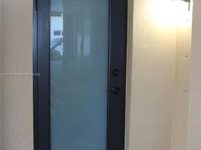 1715 N 59th Ave, Hollywood FL 33021