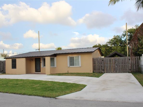 1715 N 59th Ave, Hollywood FL 33021