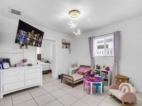 740 E 41st St, Hialeah FL 33013
