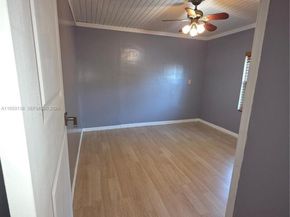 2401 NW 56th St, Miami FL 33142