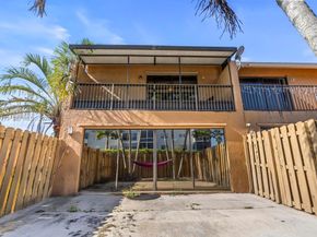 8009 NW 29th St, Sunrise FL 33322