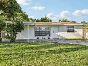 151 NW 20th St, Pompano Beach FL 33060