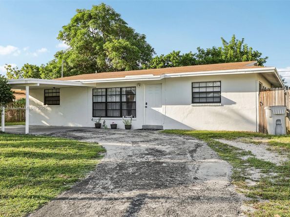 151 NW 20th St, Pompano Beach FL 33060