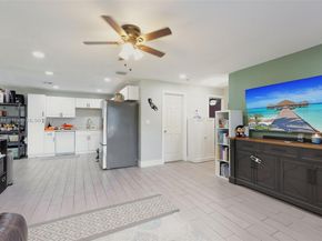 151 NW 20th St, Pompano Beach FL 33060