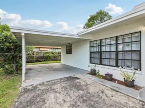 151 NW 20th St, Pompano Beach FL 33060