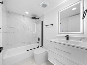 3545 Magellan Cir 3515, Aventura FL 33180