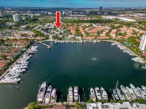 3545 Magellan Cir 3515, Aventura FL 33180