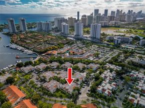 3545 Magellan Cir 3515, Aventura FL 33180