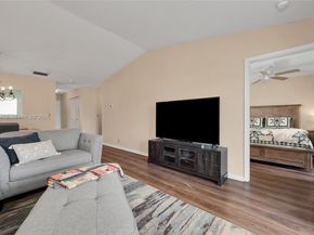 9449 Boca Cove Cir 911, Boca Raton FL 33428
