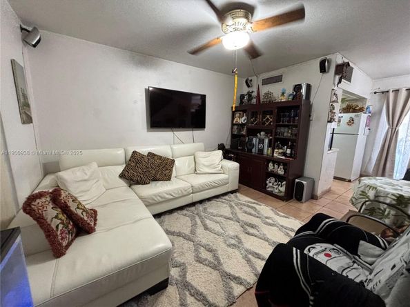 Undisclosed Address #A11900938, Miami Springs FL 33166