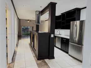 3911 Farragut St, Hollywood FL 33021