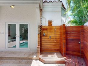 1900 Pizarro St, Coral Gables FL 33134