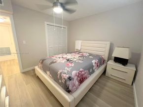 3660 NE 166th St 104+ 32' DOCK, North Miami Beach FL 33160