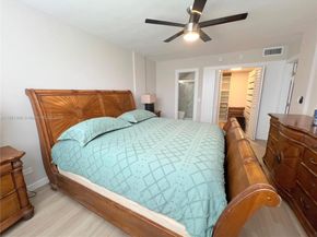 3660 NE 166th St 104+ 32' DOCK, North Miami Beach FL 33160