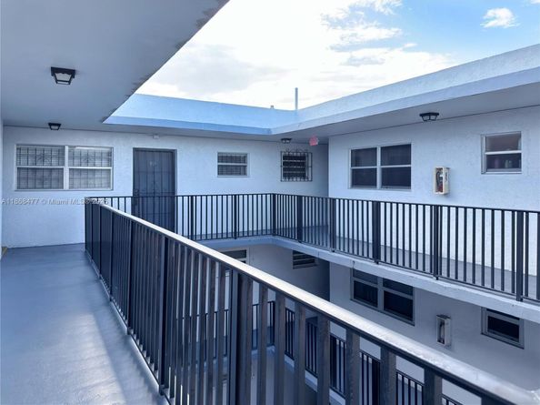 2465 SW 18th Ave 3307, Miami FL 33145