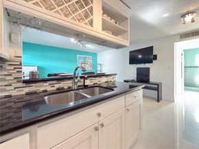 2465 SW 18th Ave 3307, Miami FL 33145