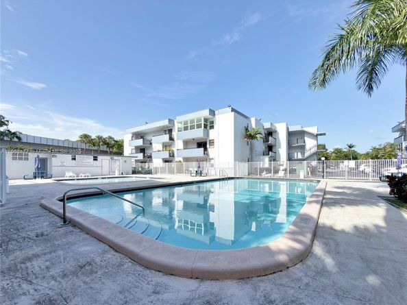 2465 SW 18th Ave 3307, Miami FL 33145