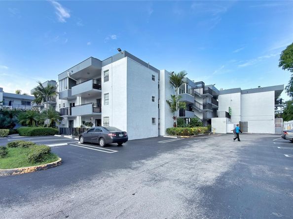 2465 SW 18th Ave 3307, Miami FL 33145