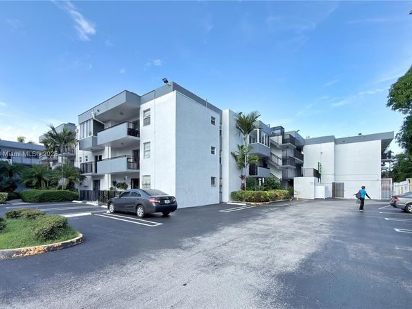 2465 SW 18th Ave 3307, Miami FL 33145