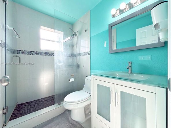 2465 SW 18th Ave 3307, Miami FL 33145