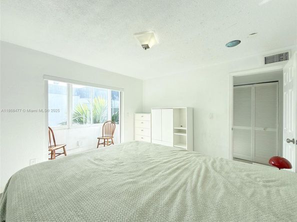 2465 SW 18th Ave 3307, Miami FL 33145