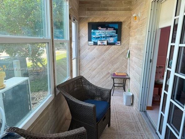 32 Bedford B 32, West Palm Beach FL 33417