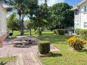 32 Bedford B 32, West Palm Beach FL 33417