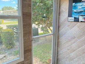 32 Bedford B 32, West Palm Beach FL 33417