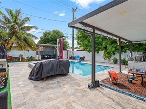 864 E 29th St, Hialeah FL 33013