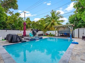 864 E 29th St, Hialeah FL 33013