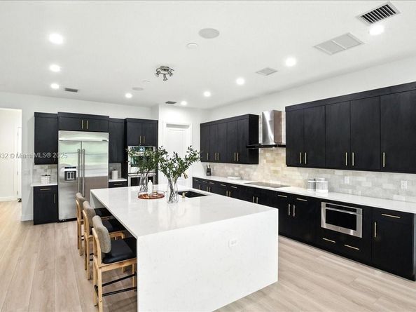 17819 SW 58th St, Southwest Ranches FL 33331