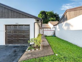 9234 Wedgewood Ln D7, Tamarac FL 33321