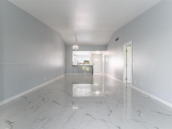 9234 Wedgewood Ln D7, Tamarac FL 33321