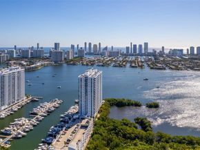 17111 Biscayne Blvd 606, North Miami Beach FL 33160