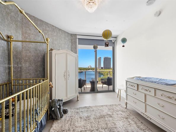 17111 Biscayne Blvd 606, North Miami Beach FL 33160